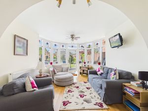 Sun Room- click for photo gallery